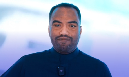 جراحة الروبوت.. دقة أعلى، ألم أقل، وفترة تشافٍ أسرع!! 🦿