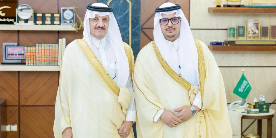 أمير المنطقة الشرقية يدعم الكفاءات الطبية ويستقبل د مازن العصيل طبيب الأطفال المقيم بمستشفى المواساة